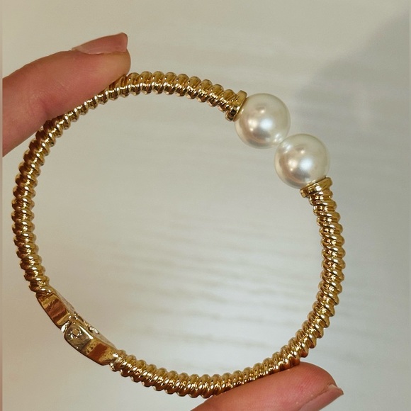 Pearl End Hinged Twisted Bangle - Picture 3 of 4